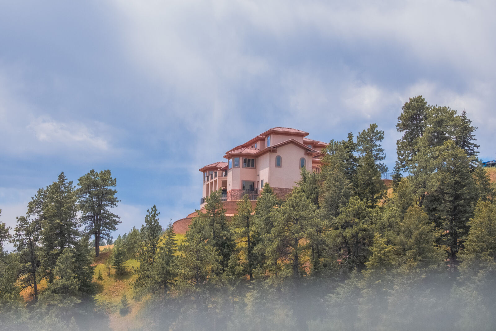Hillside villa above the pines